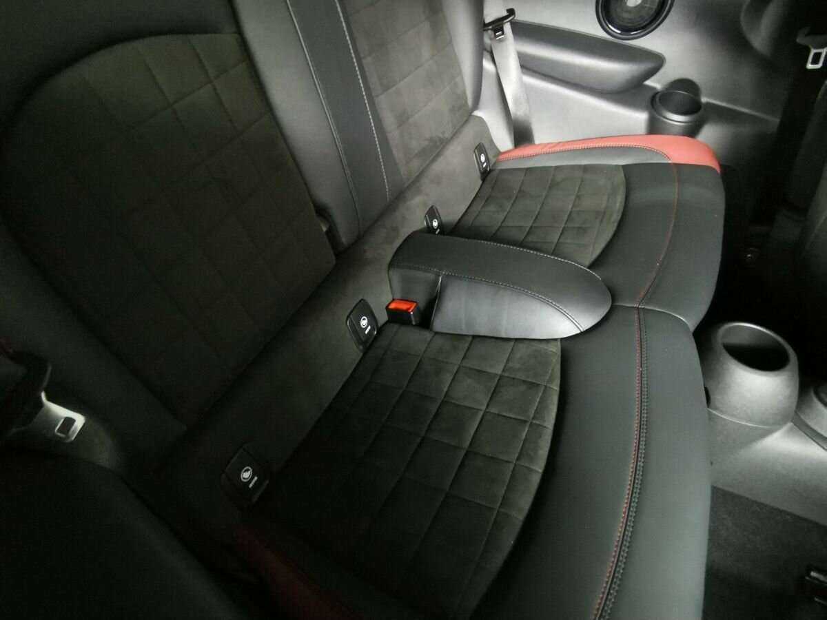 Mini Hatch JCW John Cooper Works, 2018 Фото №16