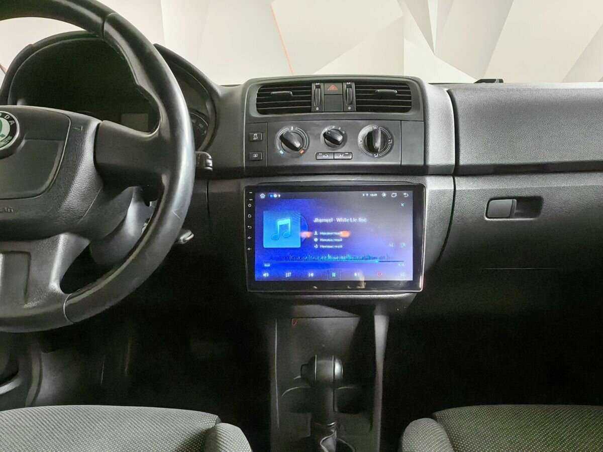 Skoda Fabia, 2011 Фото №11