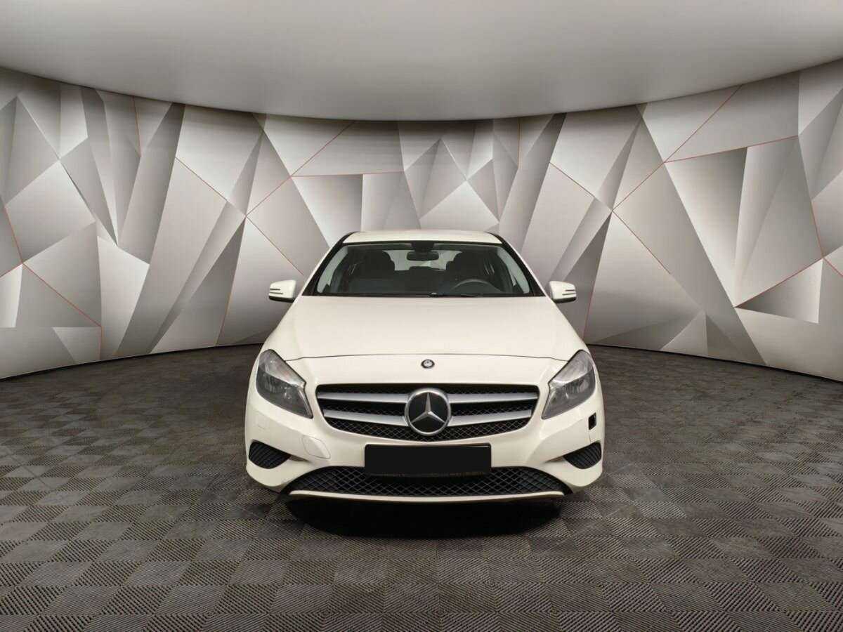 Mercedes-Benz A-Класс 180, 2014 - 217 768 км. | Фото №7