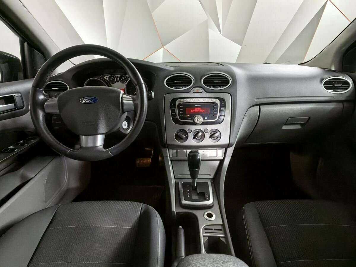 Ford Focus, 2010 Фото №10