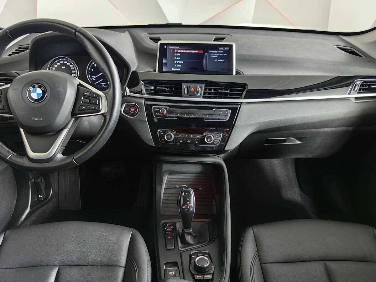 BMW X1 18i sDrive, 2020 Фото №11
