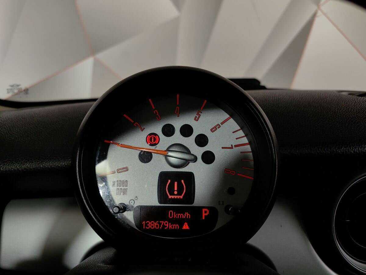 Mini Hatch Cooper, 2013 Фото №13