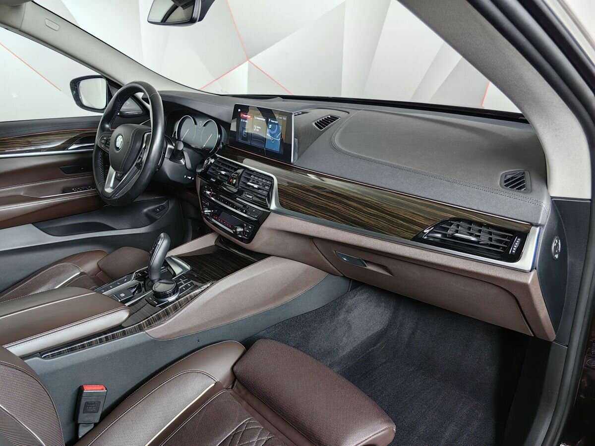 BMW 6 серии Gran Turismo 640i xDrive, 2018 Фото №9
