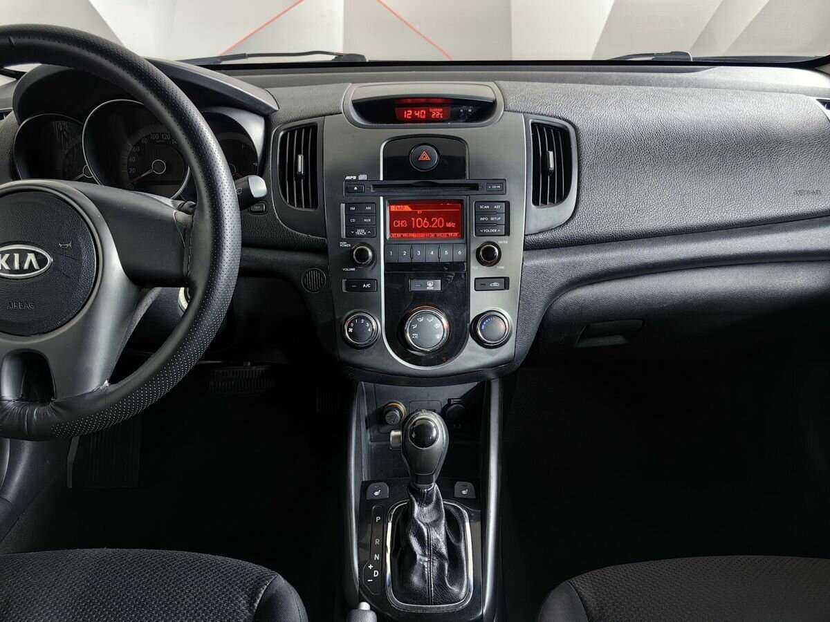 Kia Cerato 4-speed, 2010 Фото №11