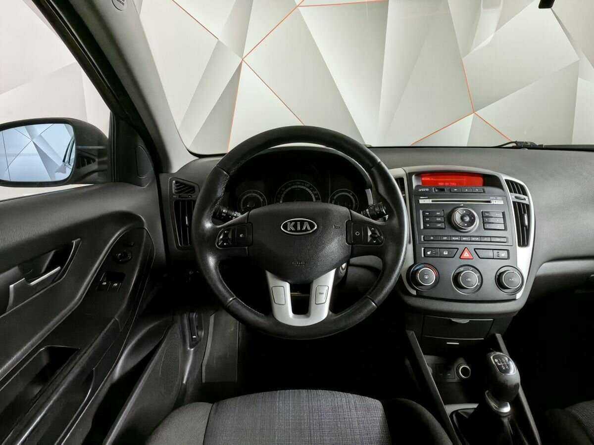 Kia Ceed, 2010 Фото №15