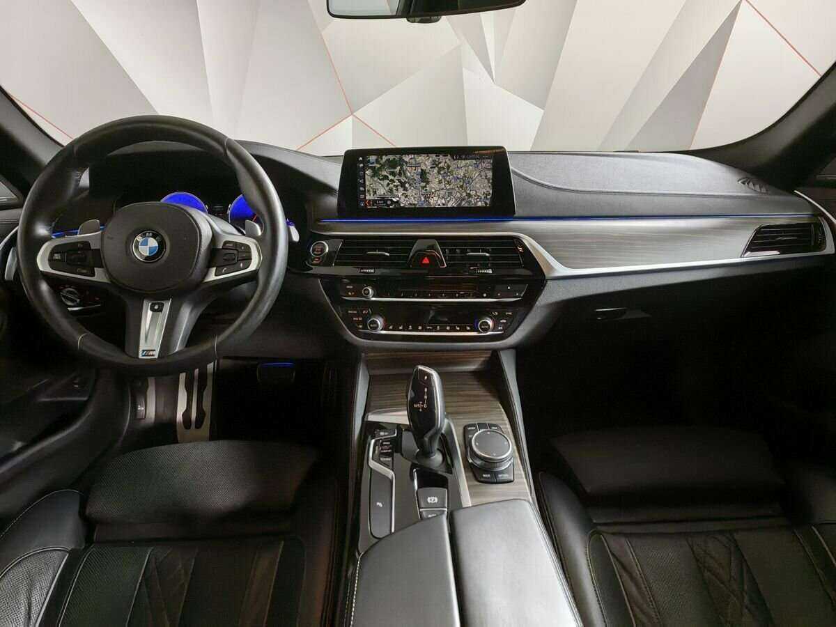 BMW 5 серии 530d xDrive, 2018 Фото №10
