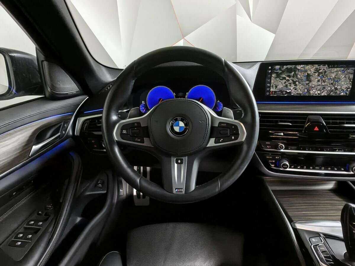 BMW 5 серии 530d xDrive, 2018 Фото №15