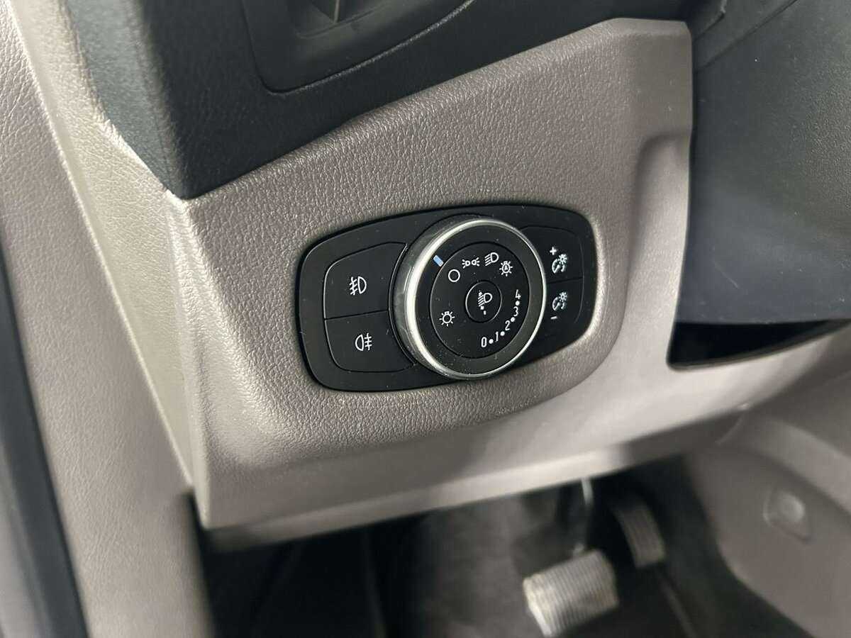 Ford Tourneo Connect, 2019 Фото №9
