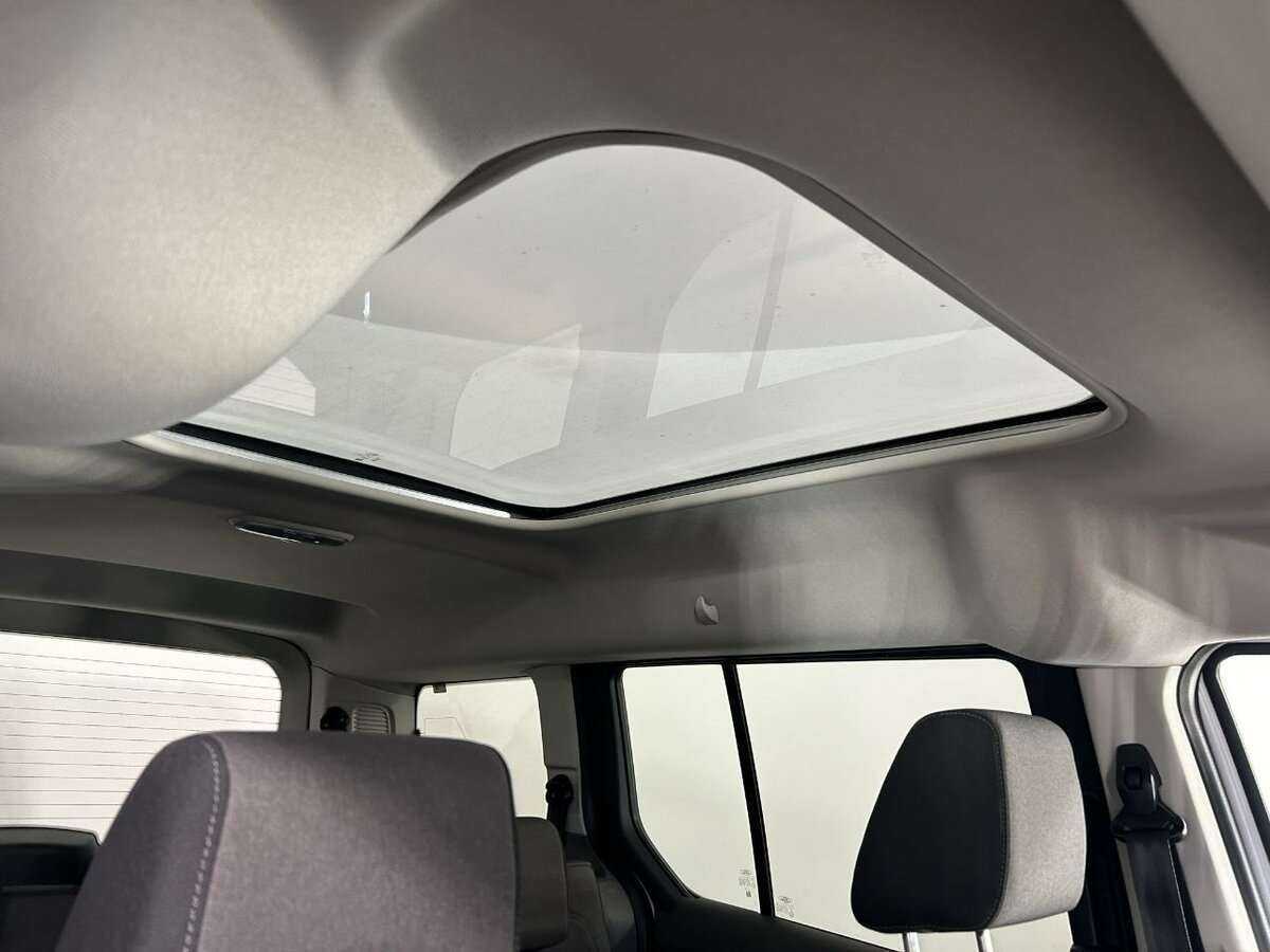 Ford Tourneo Connect, 2019 Фото №15