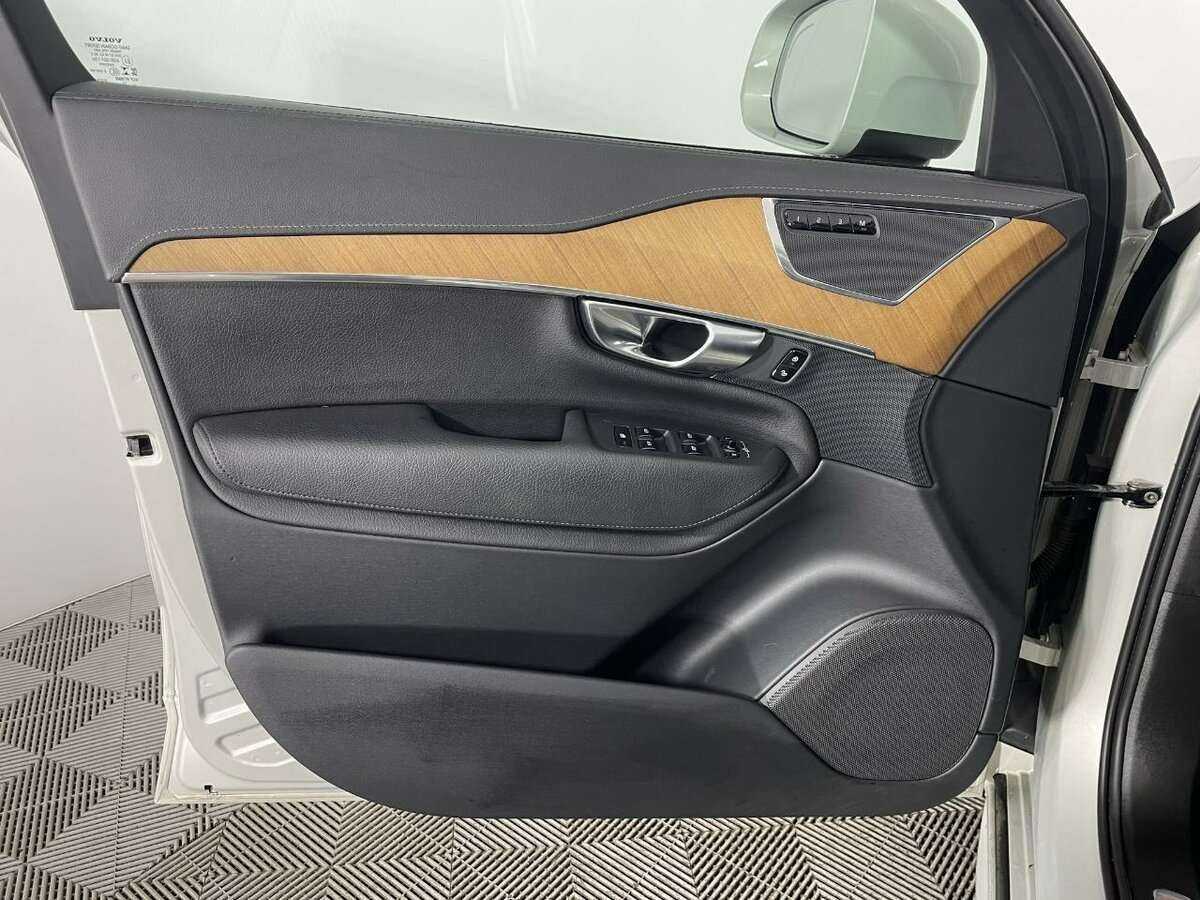 Volvo XC90 Recharge, 2021 - 51 102 км. | Фото №8