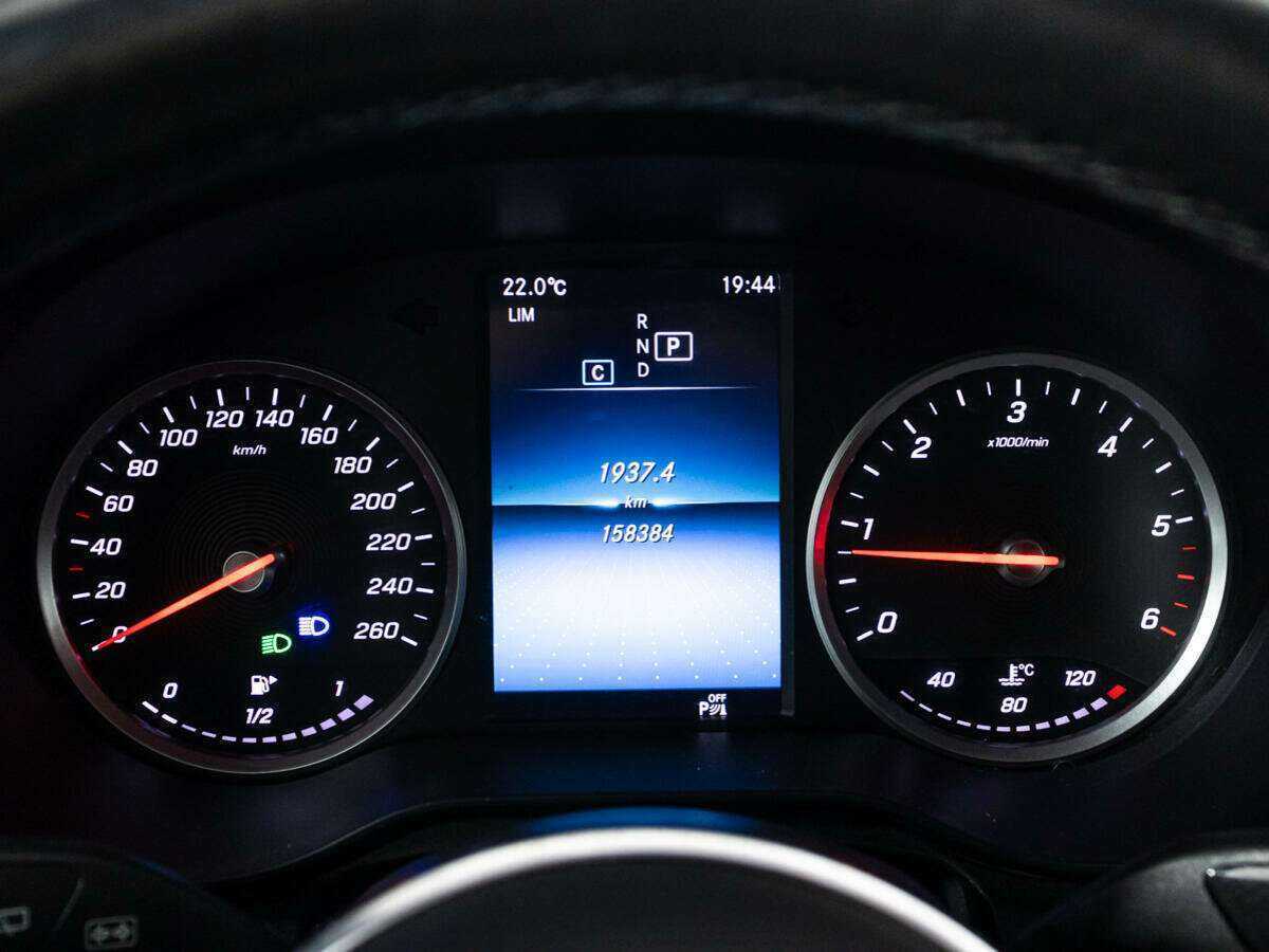 Mercedes-Benz GLC 300 d, 2019 Фото №10