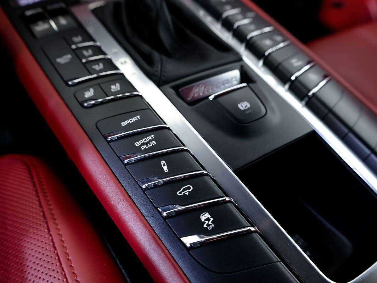 Porsche Macan Turbo, 2014 Фото №22