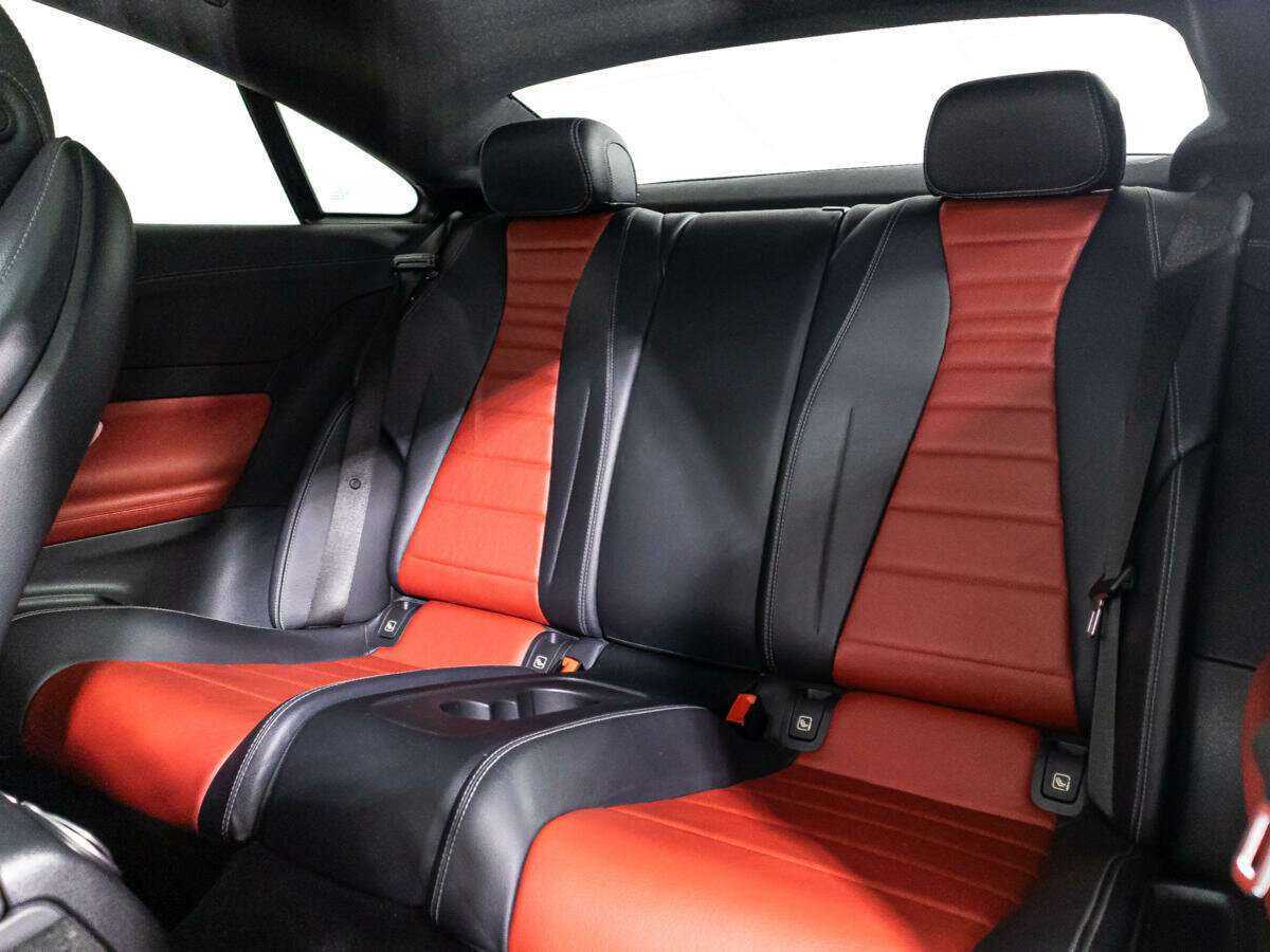 Mercedes-Benz E-Класс 400, 2017 Фото №10