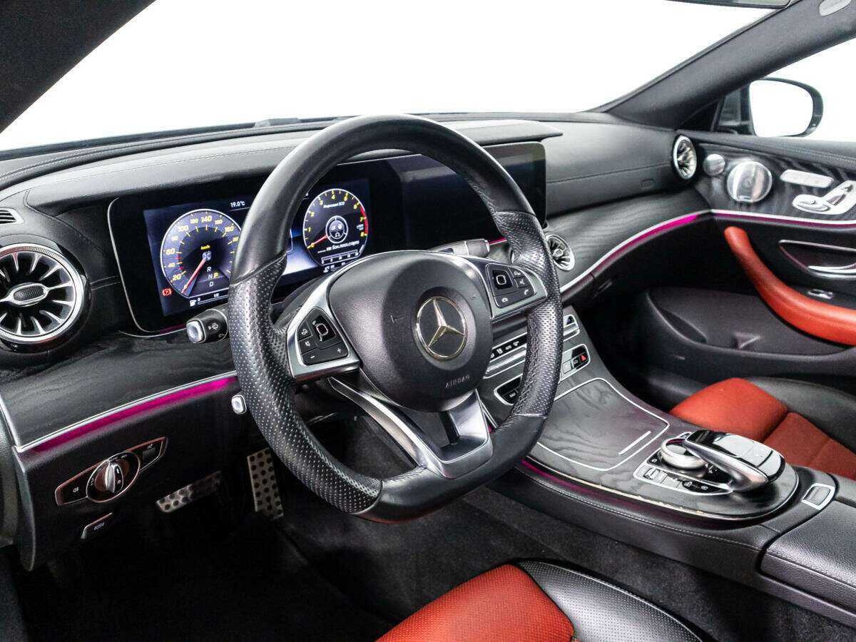Mercedes-Benz E-Класс 400, 2017 Фото №11
