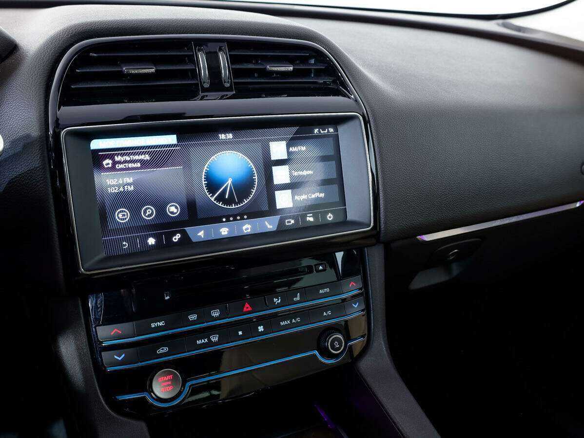 Jaguar F-Pace, 2018 Фото №14