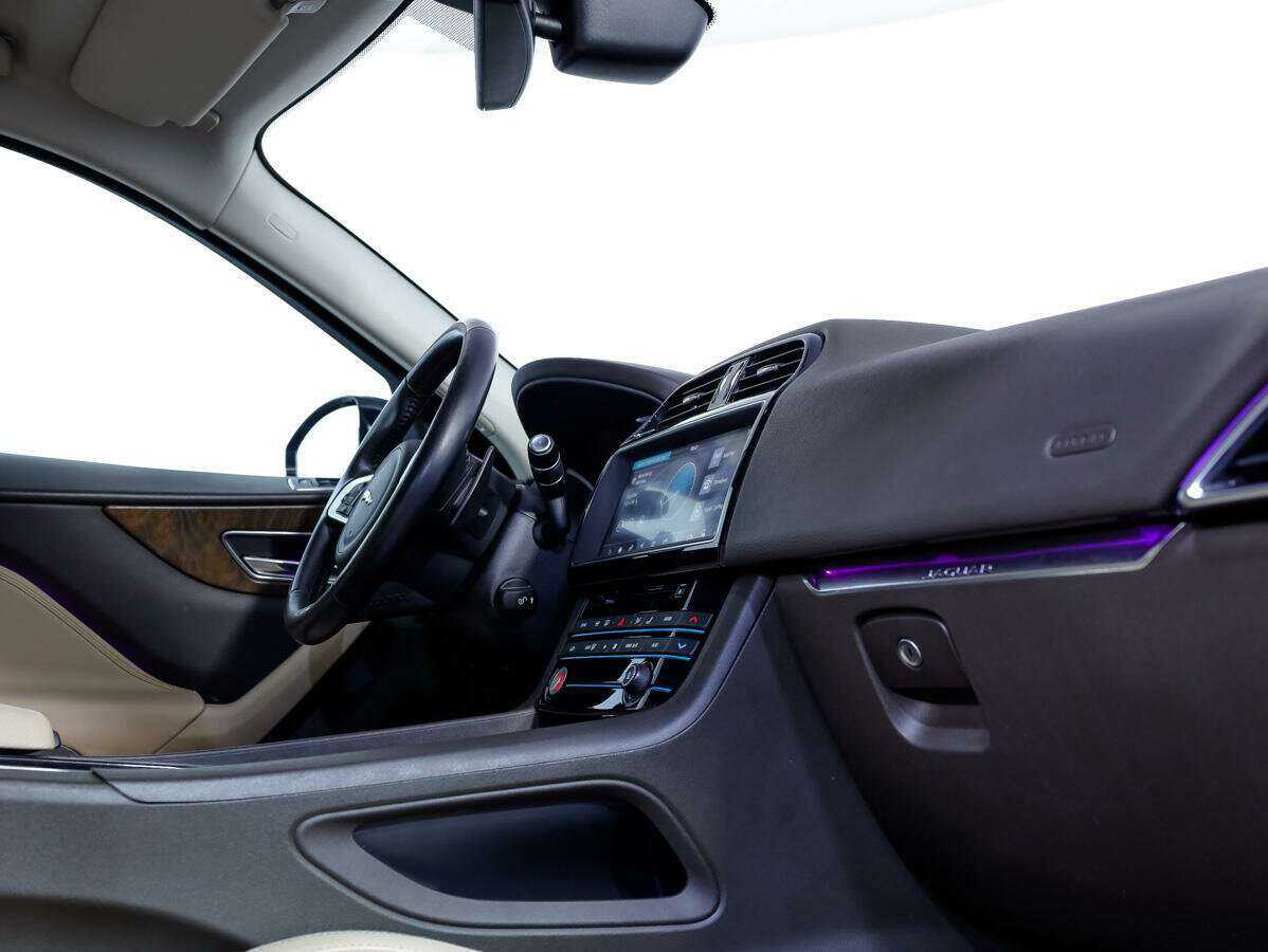 Jaguar F-Pace, 2018 Фото №20