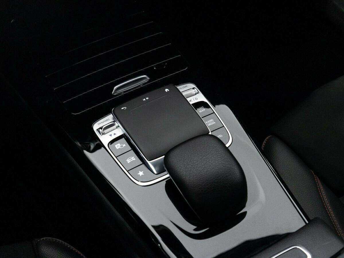 Mercedes-Benz CLA 250, 2019 Фото №16