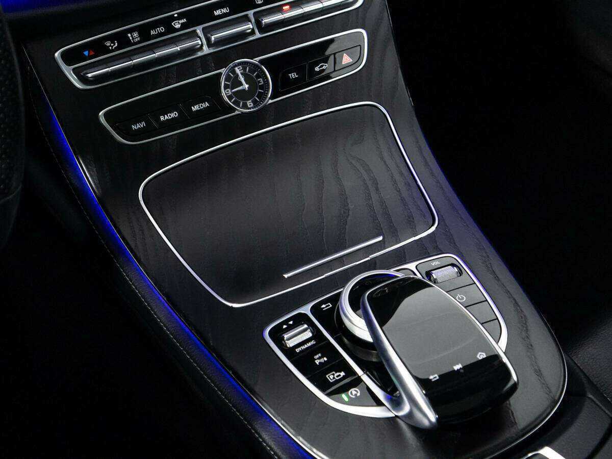 Mercedes-Benz E-Класс 200, 2017 Фото №15
