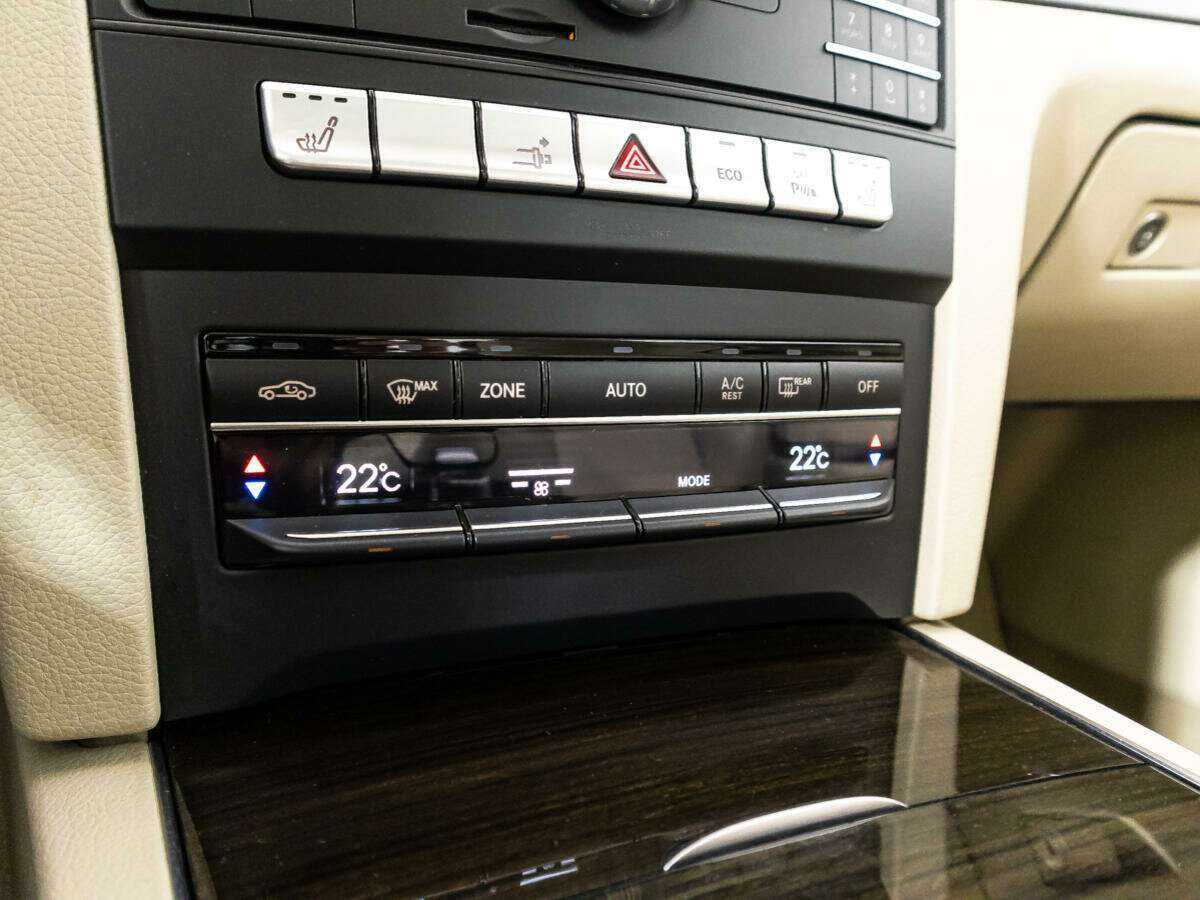 Mercedes-Benz E-Класс 350, 2015 Фото №18