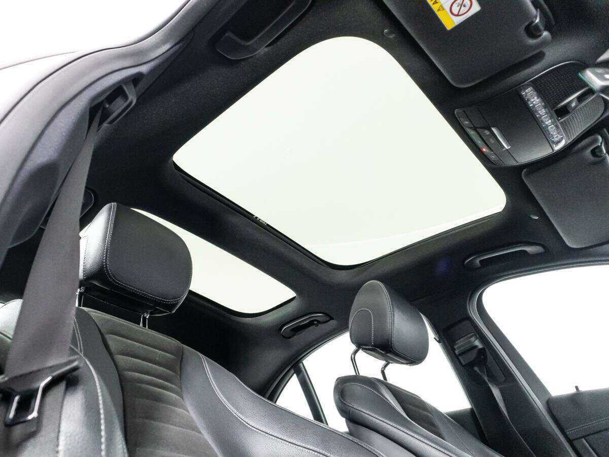 Mercedes-Benz E-Класс 200, 2021 Фото №19