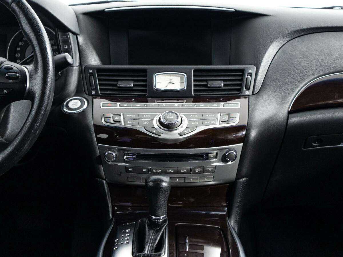 Infiniti M37, 2010 Фото №14