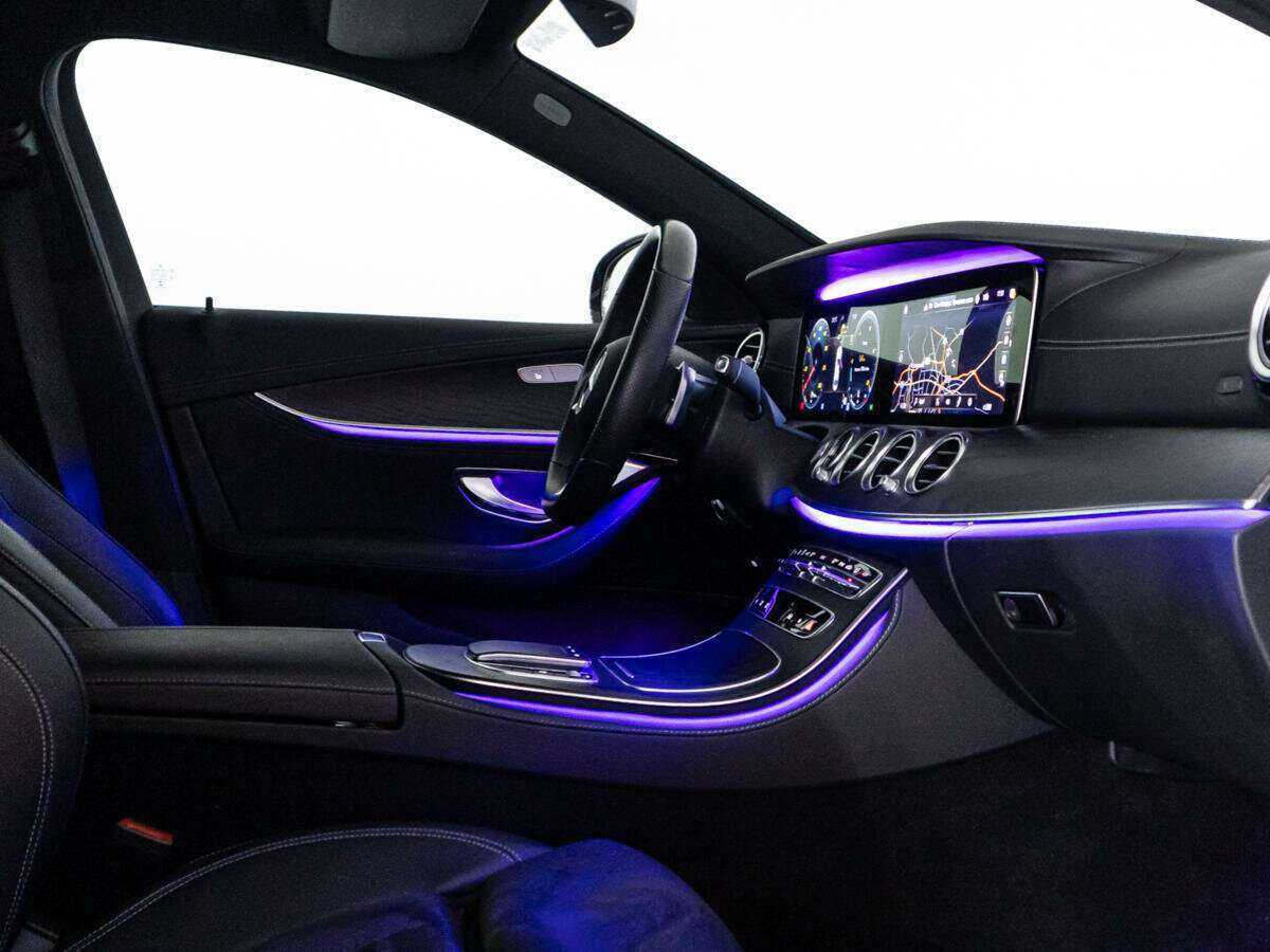 Mercedes-Benz E-Класс 200, 2021 Фото №19