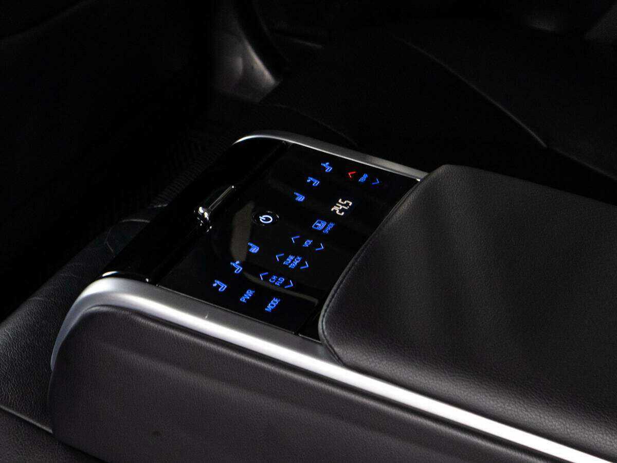 Toyota Camry, 2018 Фото №19