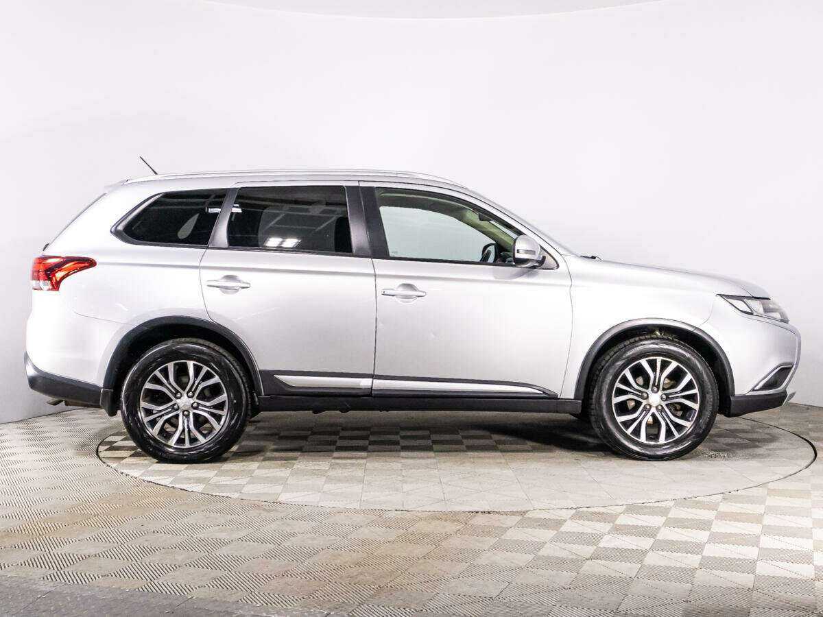 Mitsubishi Outlander, 2015 - 136 683 км. | Фото №4