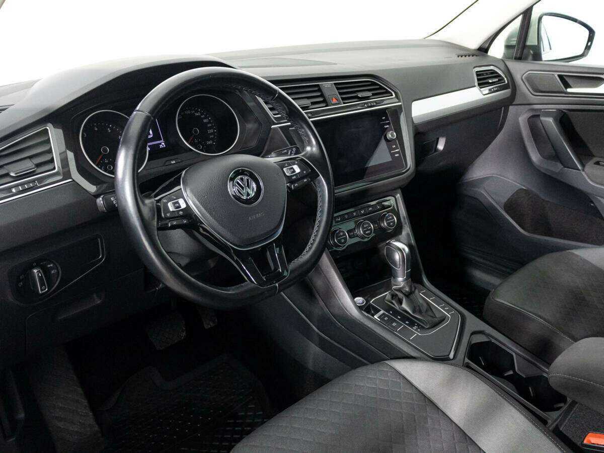 Volkswagen Tiguan, 2019 Фото №11