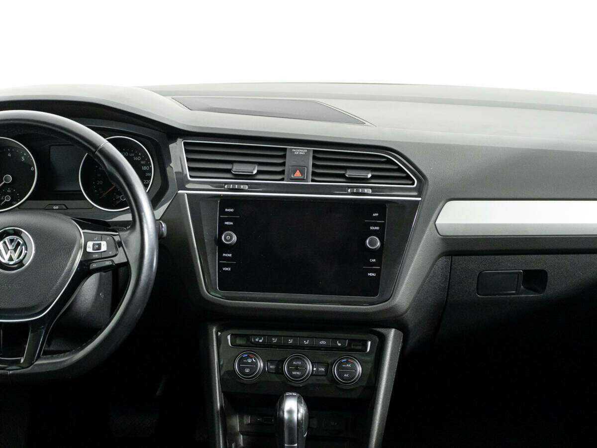 Volkswagen Tiguan, 2019 Фото №14