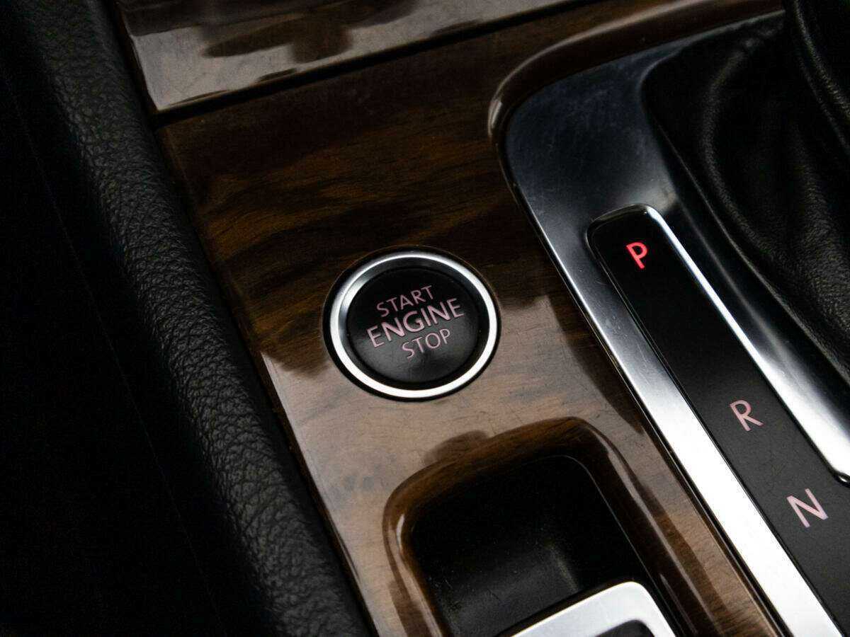 Volkswagen Touareg, 2010 Фото №18