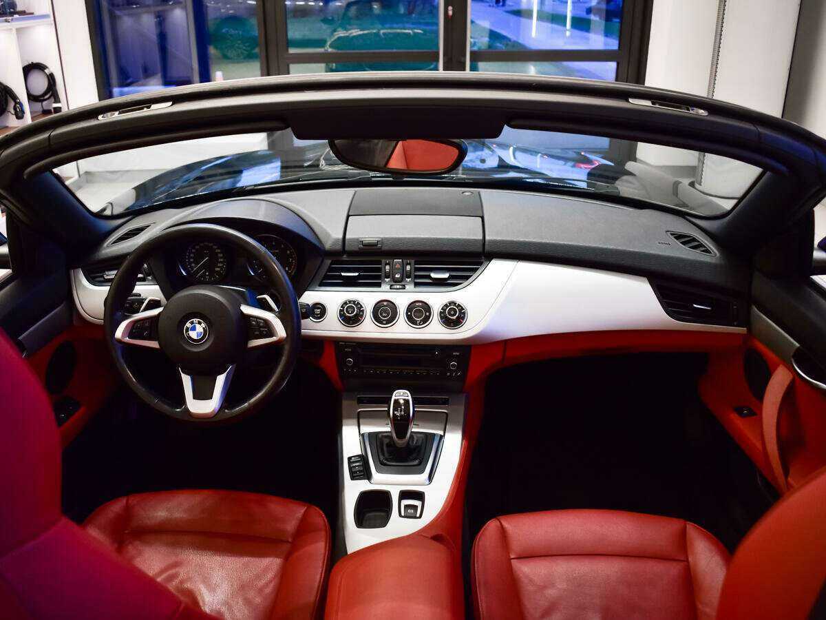 BMW Z4 20i, 2012 Фото №17