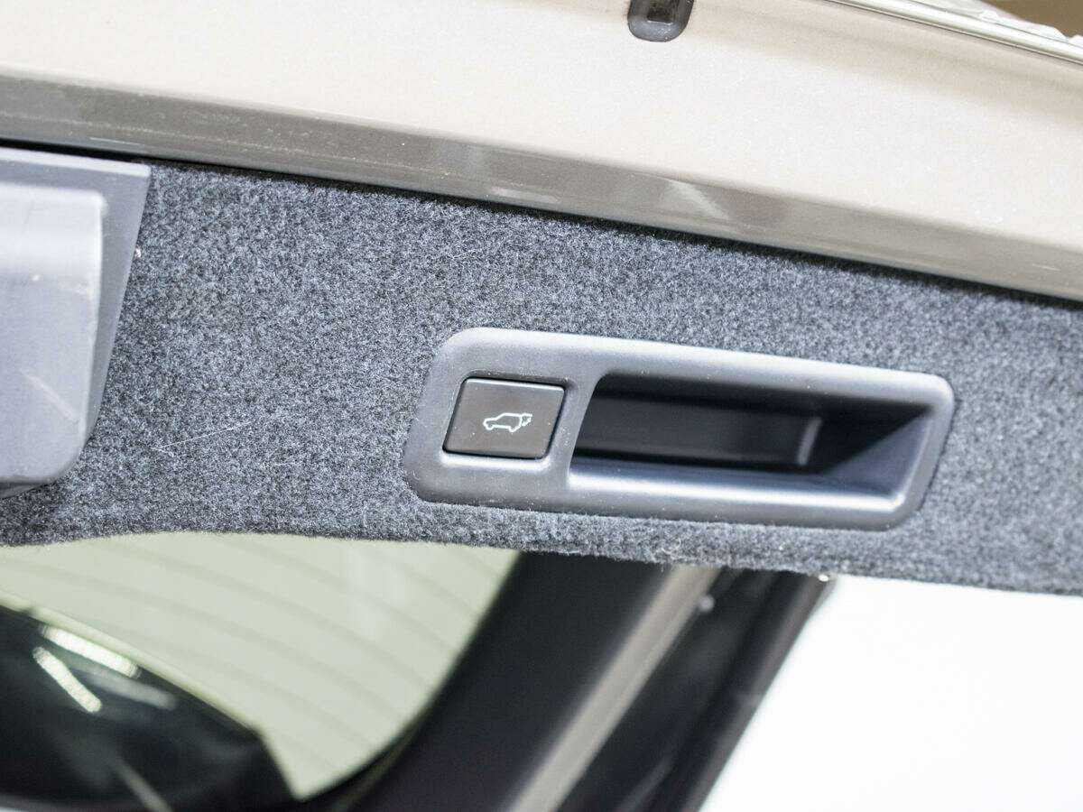 Lexus RX 200t, 2017 Фото №17