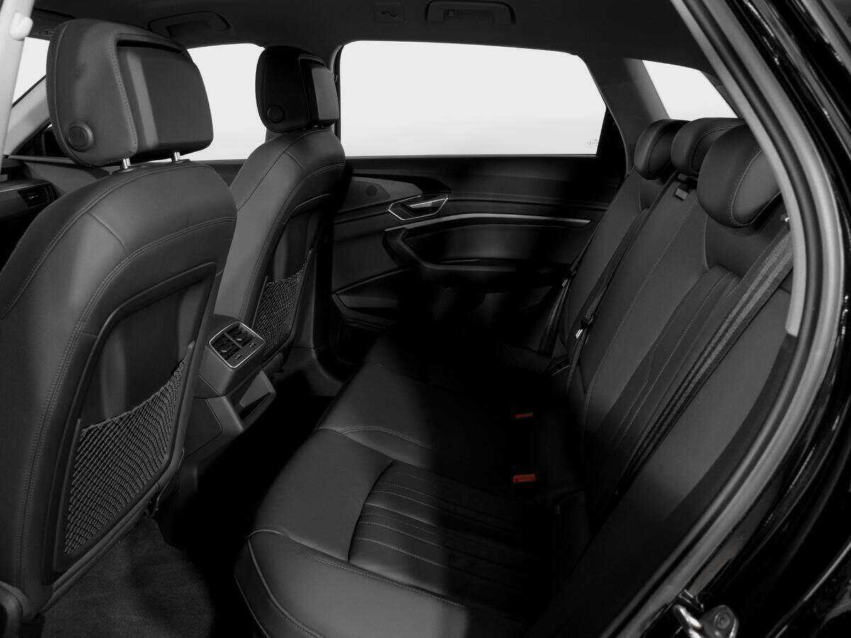 Audi e-tron 50, 2020 Фото №10