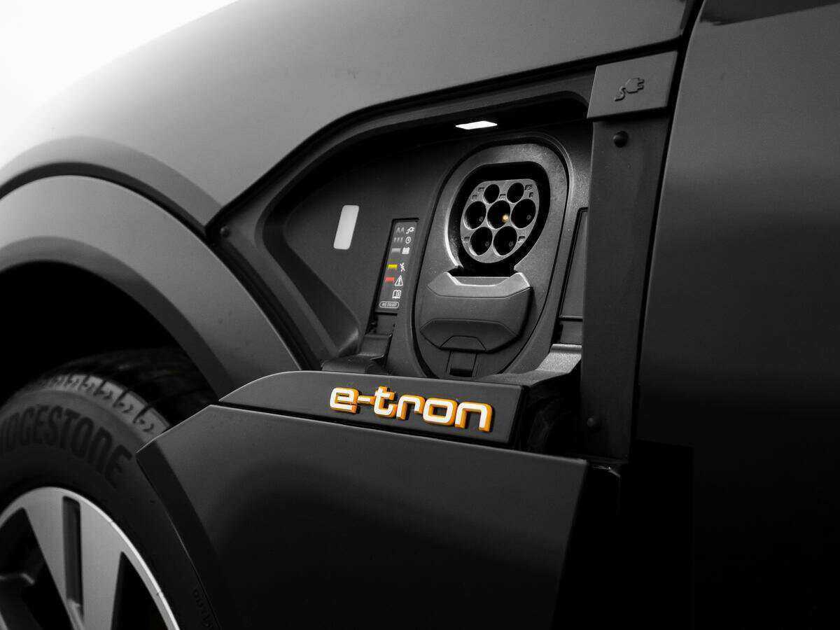 Audi e-tron 50, 2020 Фото №18