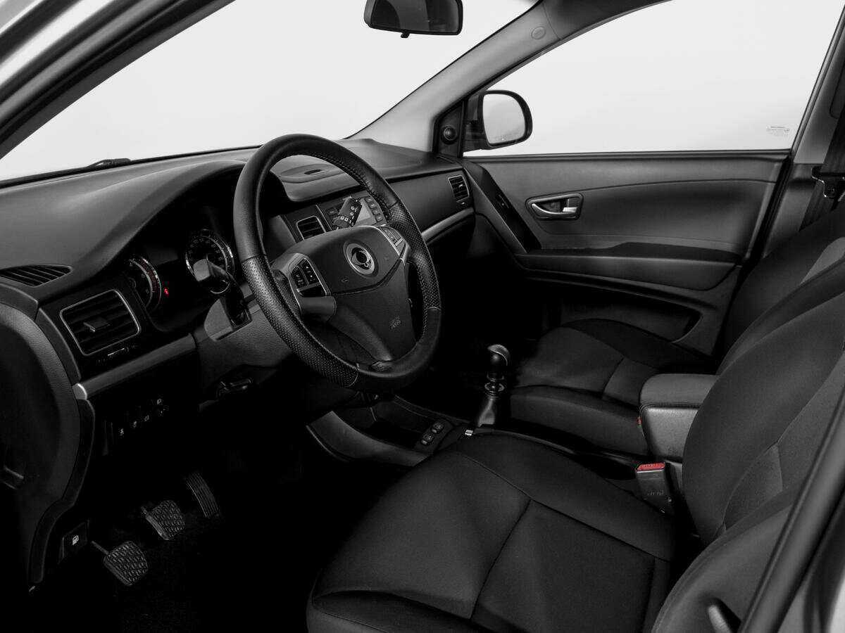 SsangYong Actyon, 2011 Фото №14