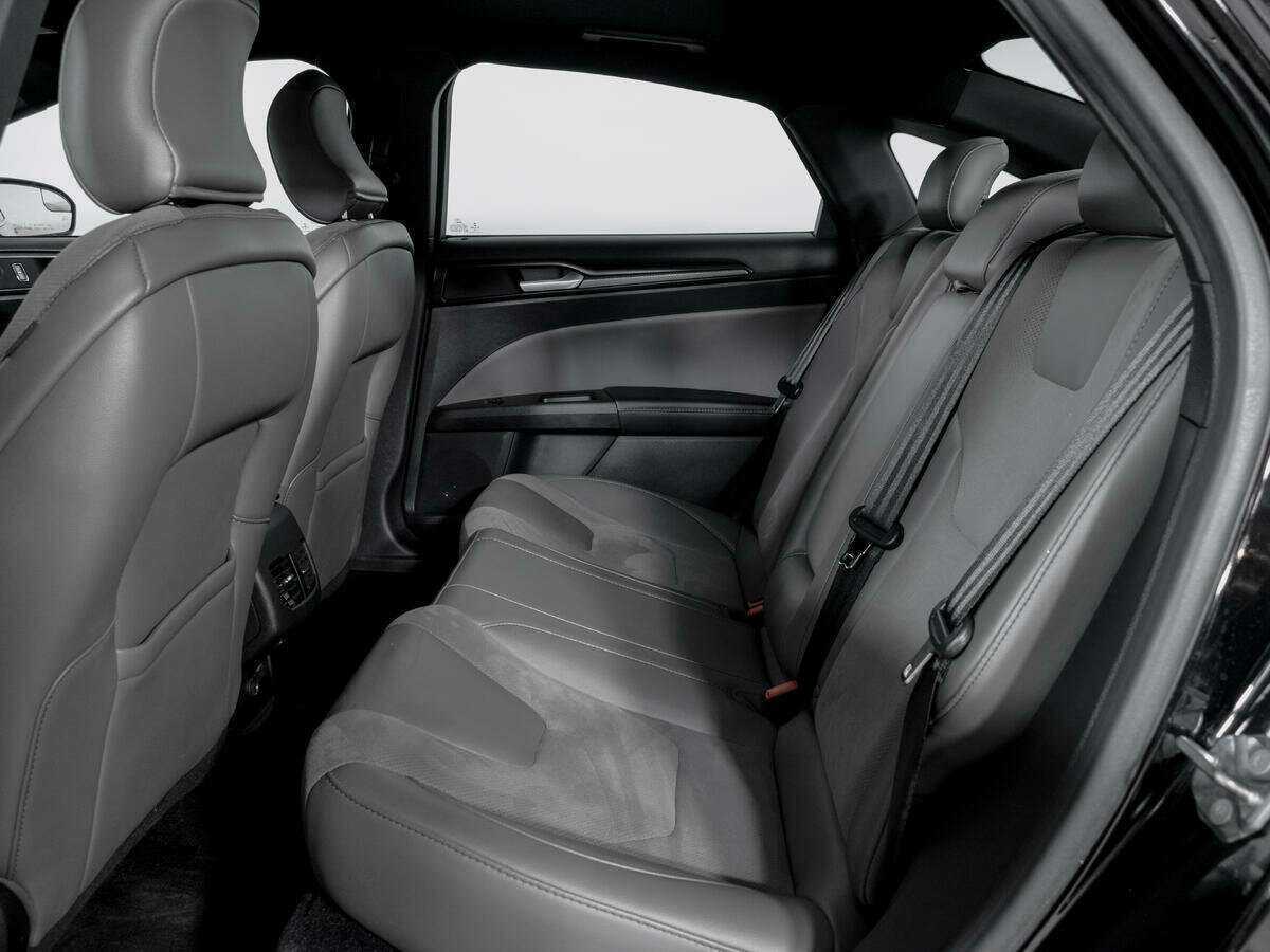 Ford Fusion (North America) Sport, 2017 Фото №10