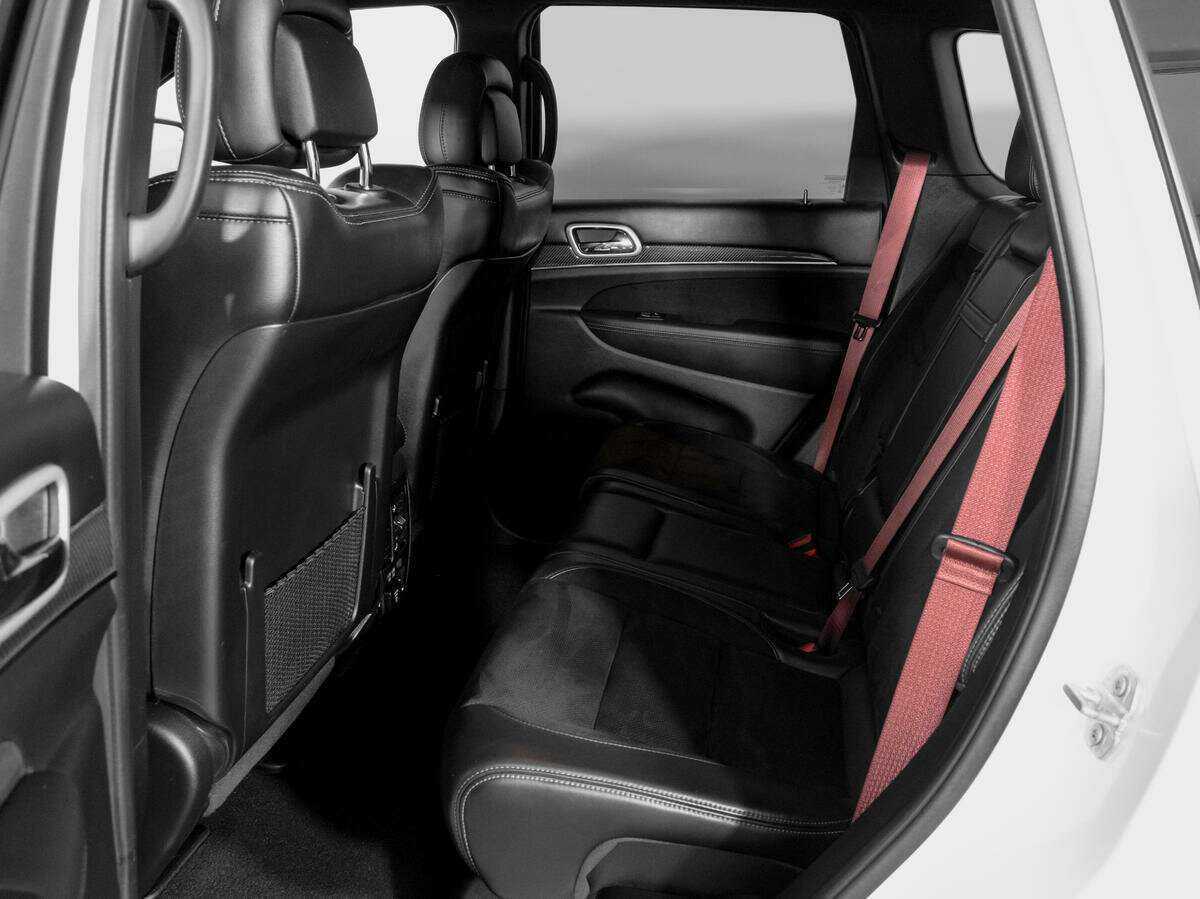 Jeep Grand Cherokee SRT, 2020 Фото №10