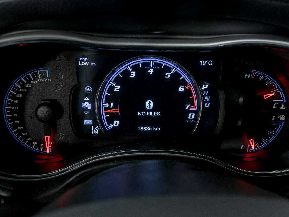 Jeep Grand Cherokee SRT, 2020 Фото №11