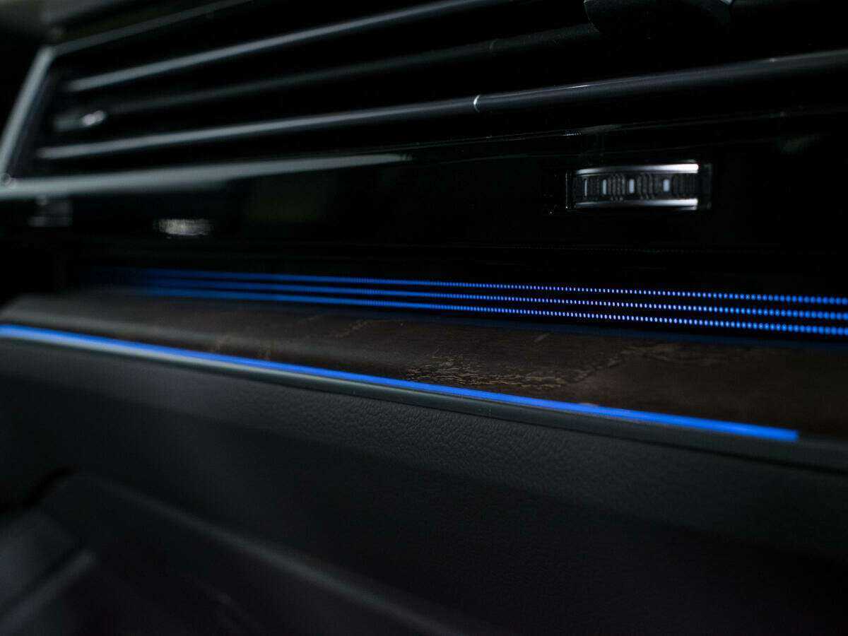 Volkswagen Touareg, 2020 Фото №16