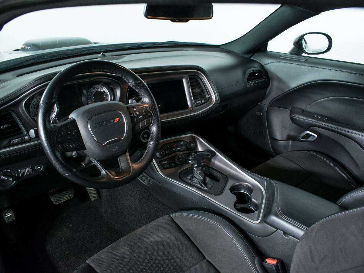 Dodge Challenger R__T, 2021 Фото №13