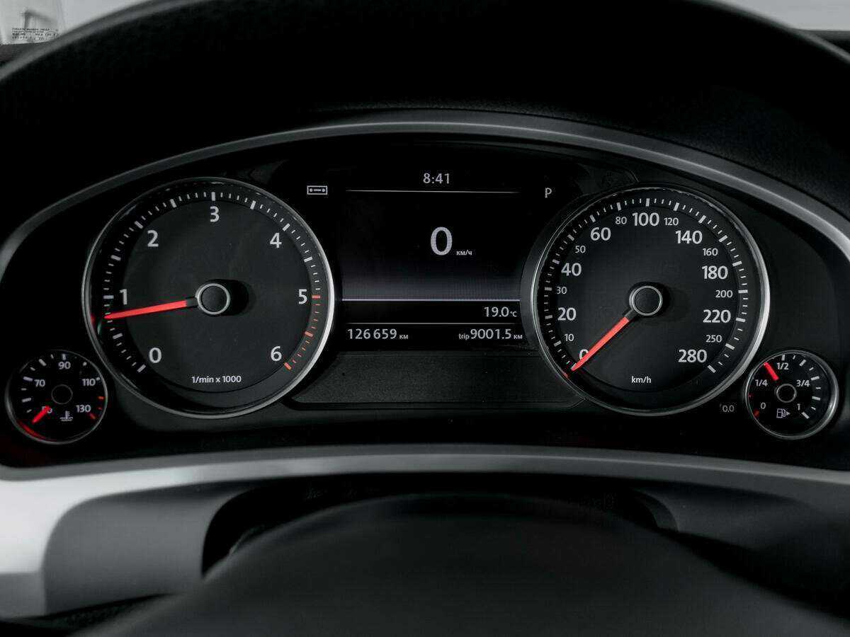 Volkswagen Touareg, 2012 Фото №11