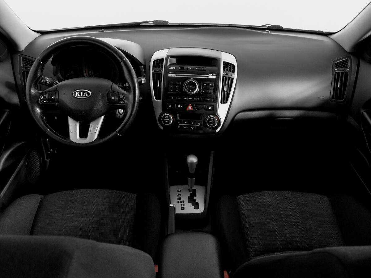 Kia Ceed, 2010 Фото №12