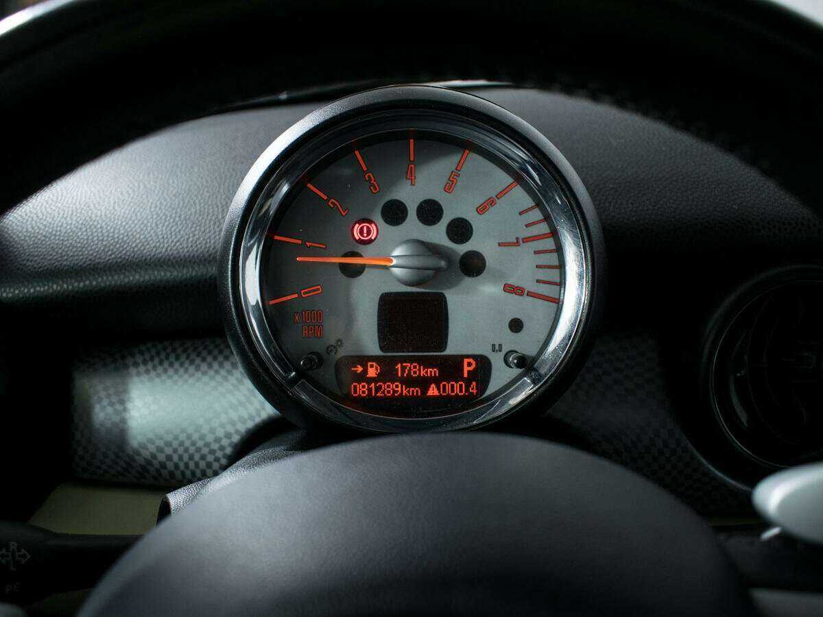 Mini Hatch Cooper S, 2010 Фото №11