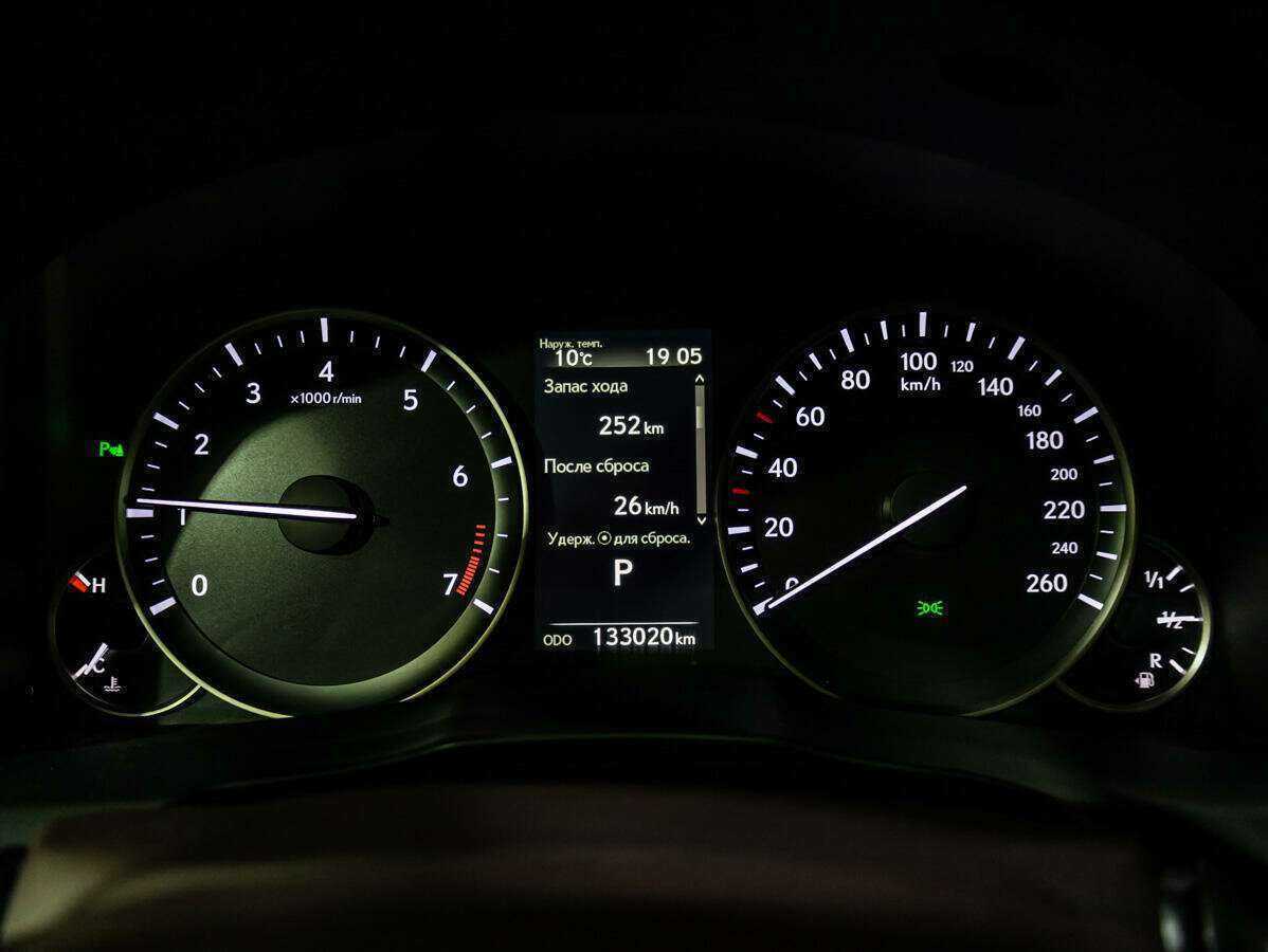 Lexus ES 200, 2016 Фото №19