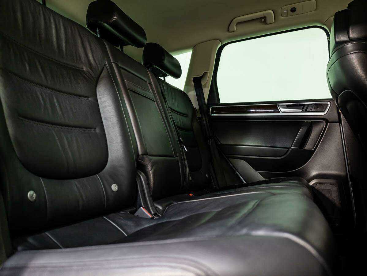 Volkswagen Touareg, 2015 Фото №12