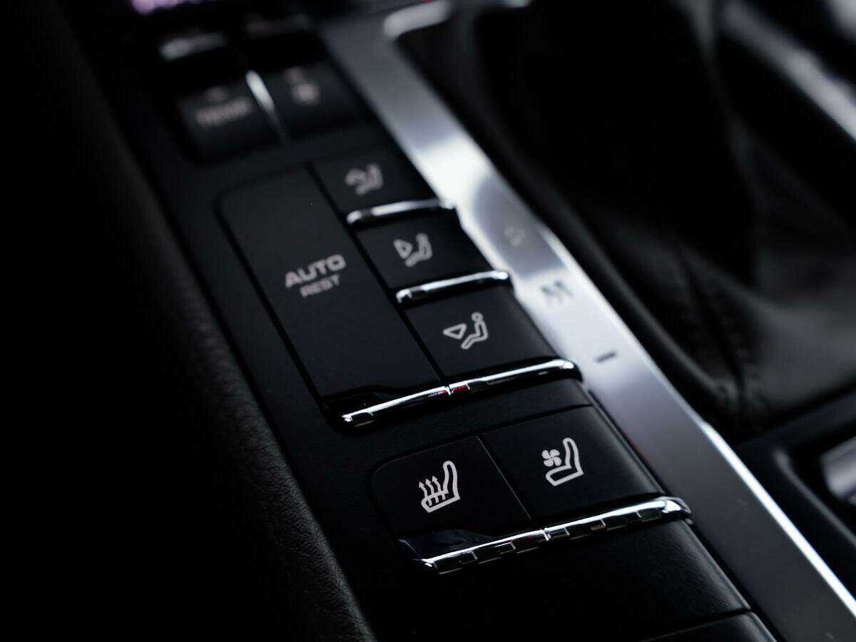 Porsche Macan Turbo, 2015 Фото №25