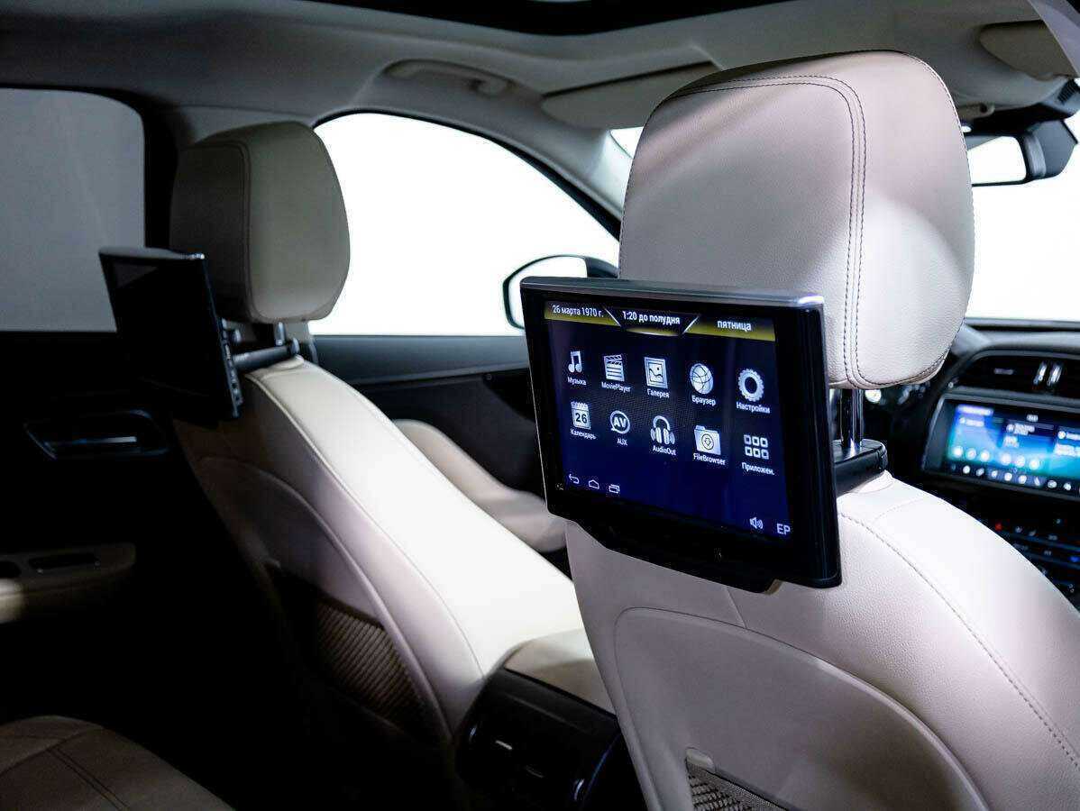 Jaguar F-Pace, 2016 Фото №14