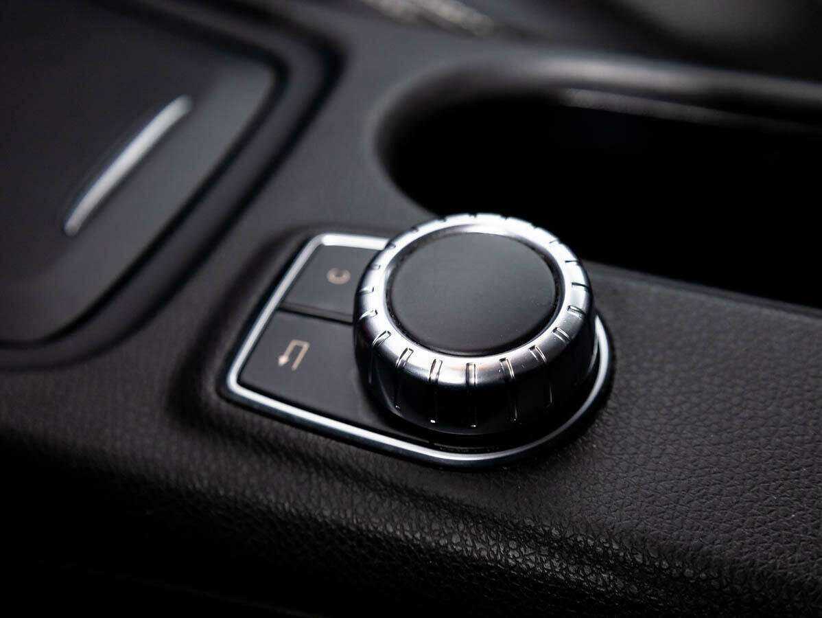 Mercedes-Benz GLA 250, 2014 Фото №21