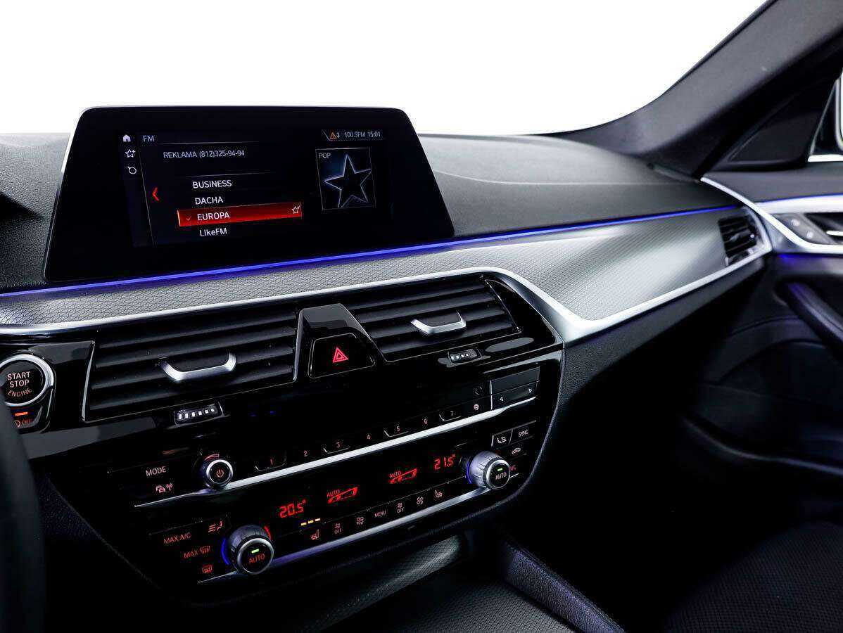 BMW 5 серии 520d xDrive, 2019 Фото №14